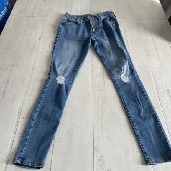 Old Navy High-Waisted Rockstar Stretch Ripped Super Skinny Jeggings for Girl's - Picture 2 of 4